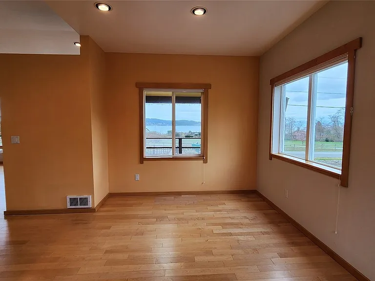 825 Brokaw Rd — Photo 23