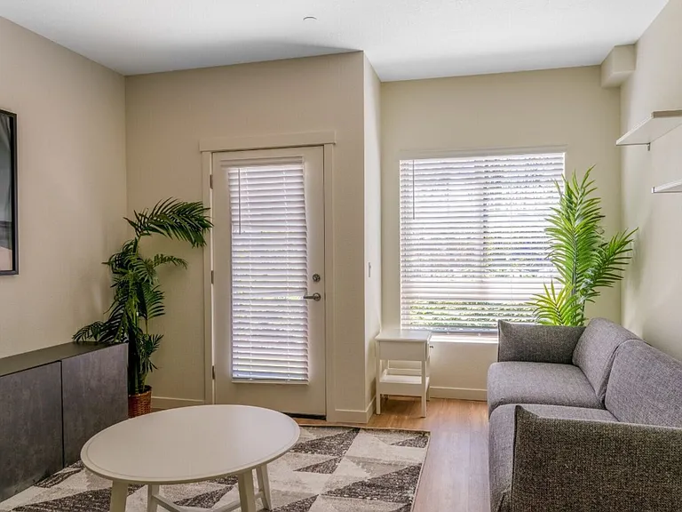 22025 NE HALSEY ST. — Photo 25