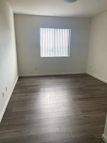 442 S Lake St — Photo 5