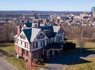 270 Maple St, Springfield, MA 01105