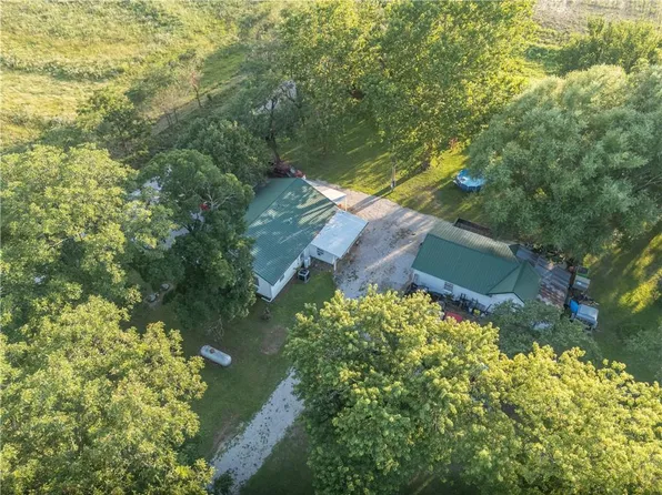 6978 W 1300th Rd, Centerville, KS 66014