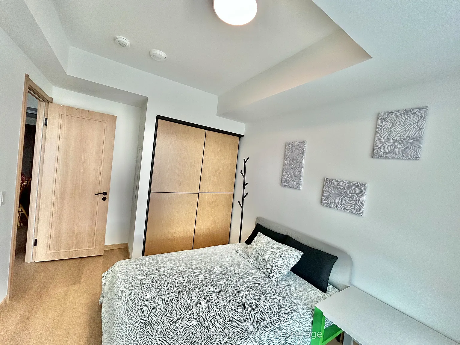 2 bed, $2,350 — Photo 3