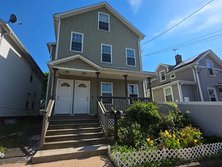 152 Lamberton St #2 — Photo 14