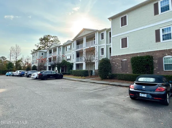 215 Valencia Court #305, Wilmington, NC 28412