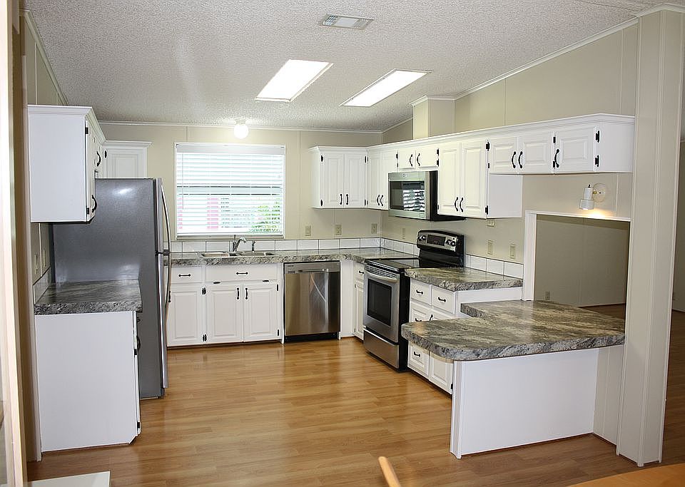 1st image of 16313 SW Indianwood Cir
