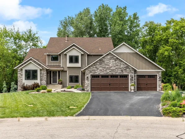 521 Eastwood Ct, Eagan, MN 55123