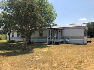 200 Hershal Ln, Cedar Creek, TX 78612