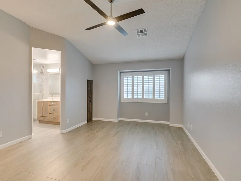540 Sutters Mill Rd — Photo 3