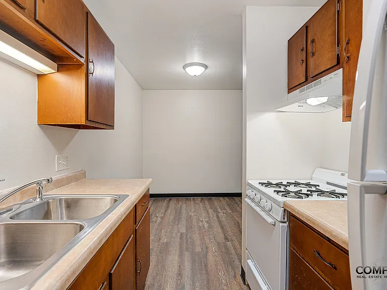 417 Washington St Apartments — Photo 3