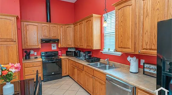 231 Leboeuf St — Photo 21