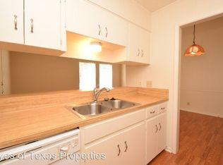 8411-B Whittman Cv, Austin, TX 78757