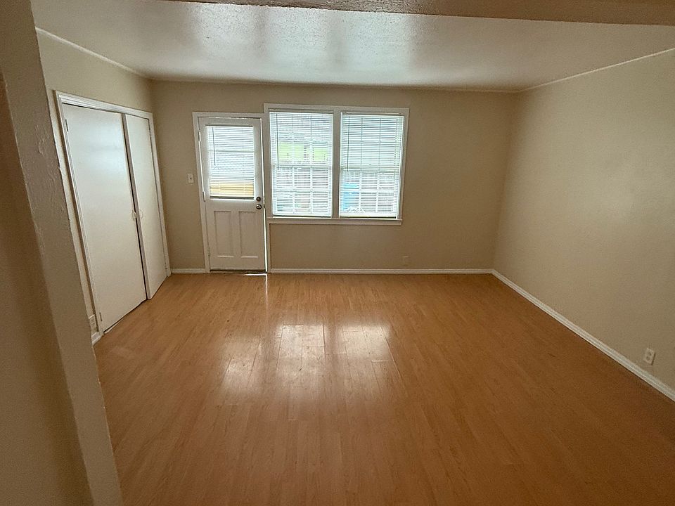 1st image of 51 Werden St
