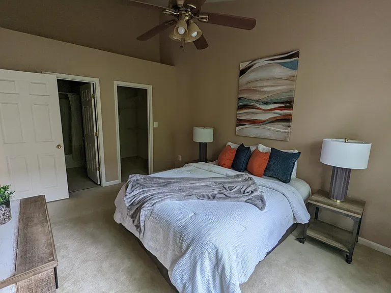 46358 Hobbs Sq — Photo 14