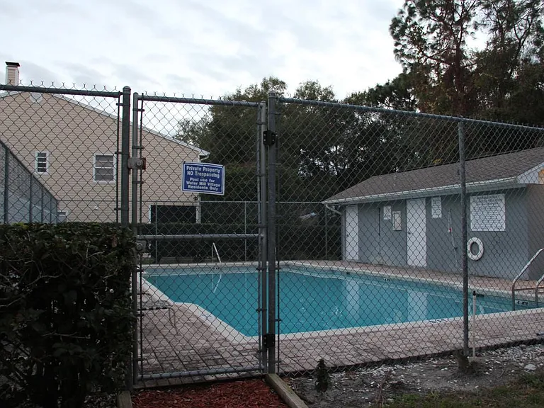 8548 J R Manor Dr — Photo 12