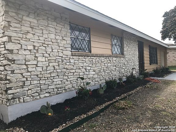 3rd image of 6294 Cedar Valley Dr