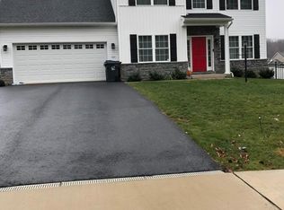 224 Westgate Dr, Mount Holly Springs, PA 17065