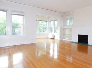 811 Simpson St #16, Evanston, IL 60201