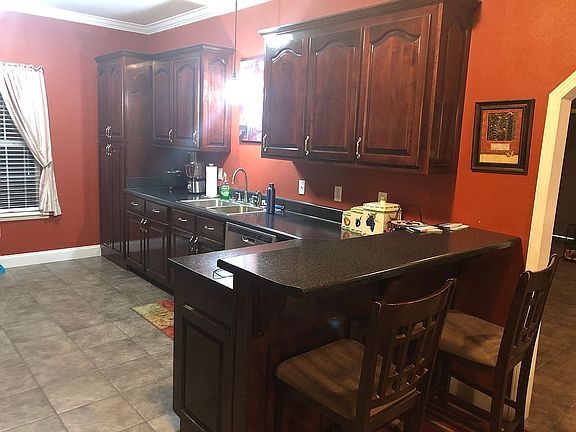 4th image of 102 Pugh Dr