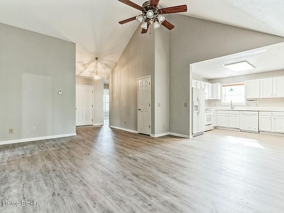 4th image of 739 Helmwood Cir