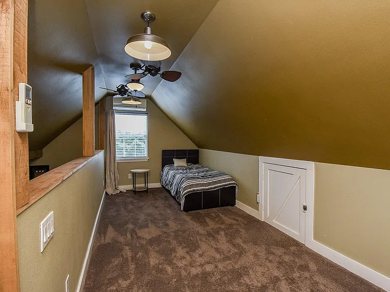330 N Dixie Dr #A — Photo 7