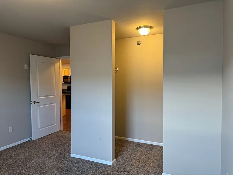 Aspen Trail Apartments — Photo 12