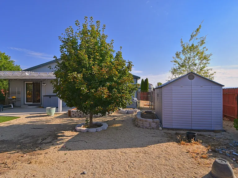 722 Strauss Ct — Photo 21