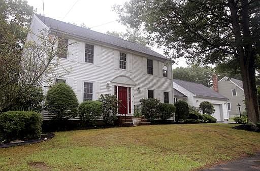 3rd image of 16 Tiffany Dr