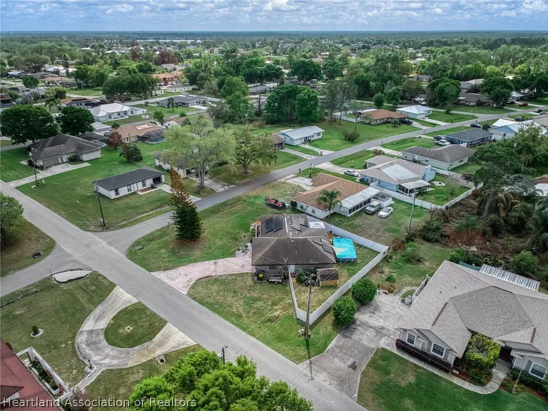 4201 Westminster Rd — Photo 41