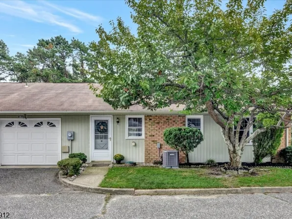 28A Edinburgh Ln, Manchester Twp., NJ 08759