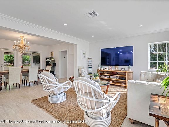 4th image of 361 Franklin Rd