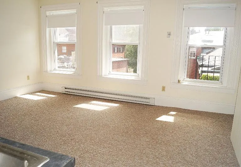 70 Pinckney St #8 — Photo 3