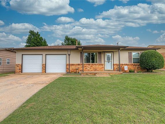 3rd image of 1409 Dianna Dr