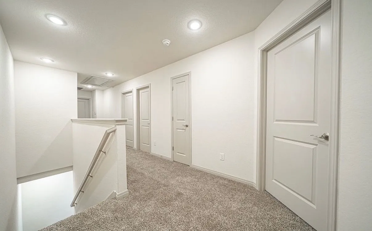 3 bed, 2.5 bath, 1510 sqft, $1,750 — Photo 4