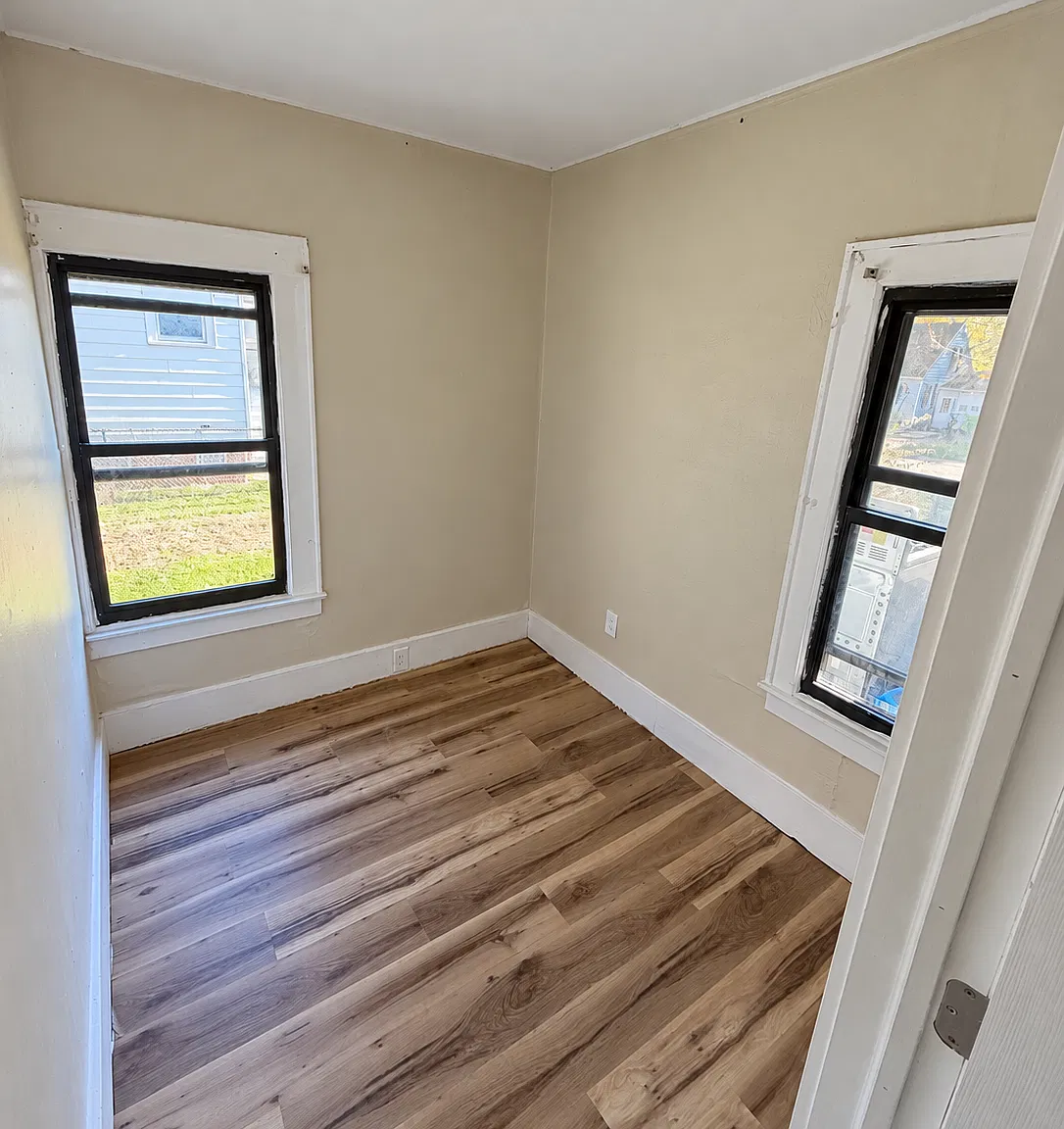 125 Malden Rd — Photo 2