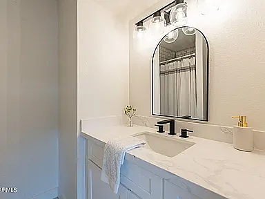 4030 N Granite Reef Rd — Photo 11