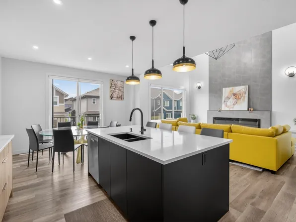 5457 Kootook Rd SW, Edmonton, AB T6W 2Z5