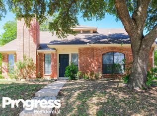 2433 Deer Run, Lewisville, TX 75067