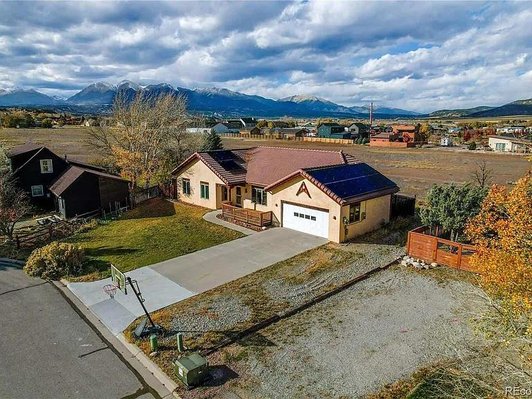 244 Mesa Ct — Photo 1