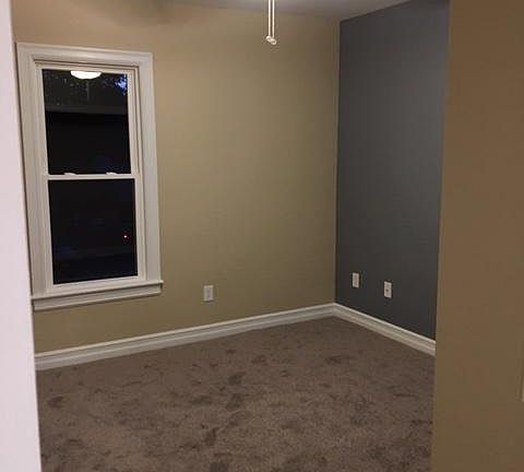 5th image of 398 Grant St #2