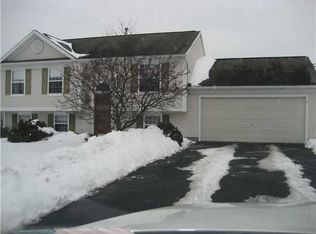 634 Smugglers Cv, Macedon, NY 14502