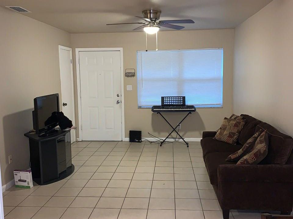 1st image of 2267 Jeffcott St