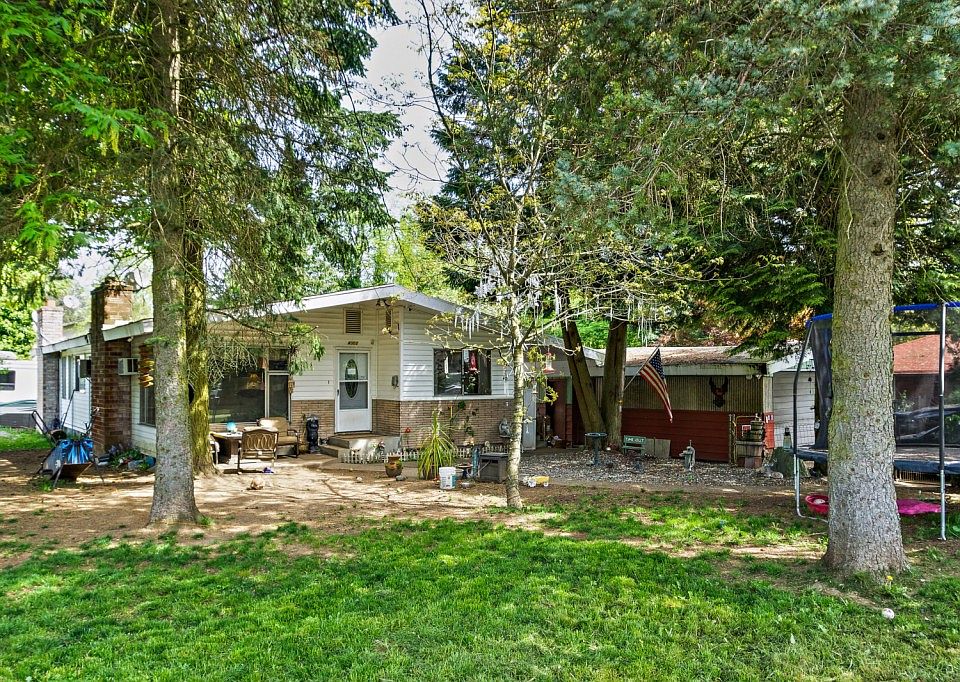 1st image of 4002 S 175th St