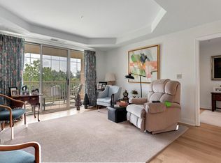 2327 Windrow Dr, Princeton, NJ 08540