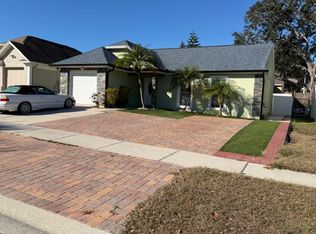 324 Laxton Ln, Valrico, FL 33594