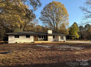 1208 Mariposa Rd, Stanley, NC 28164