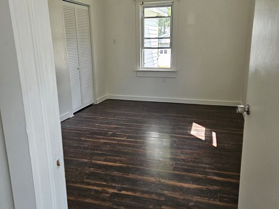 Master bedroom 1st room