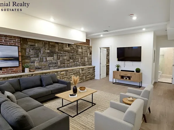 1614 Beacon St, Brookline, MA