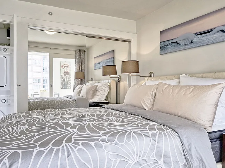 565 Smithe St #1402 — Photo 6