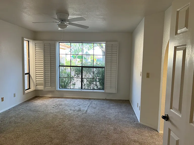 7884 E Horseshoe Ln — Photo 5