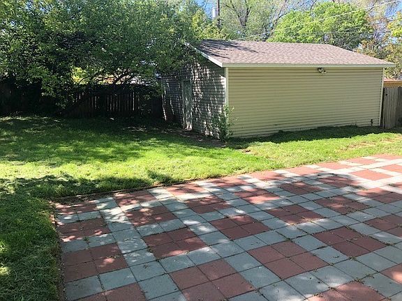 4th image of 774 E Garfield Ave